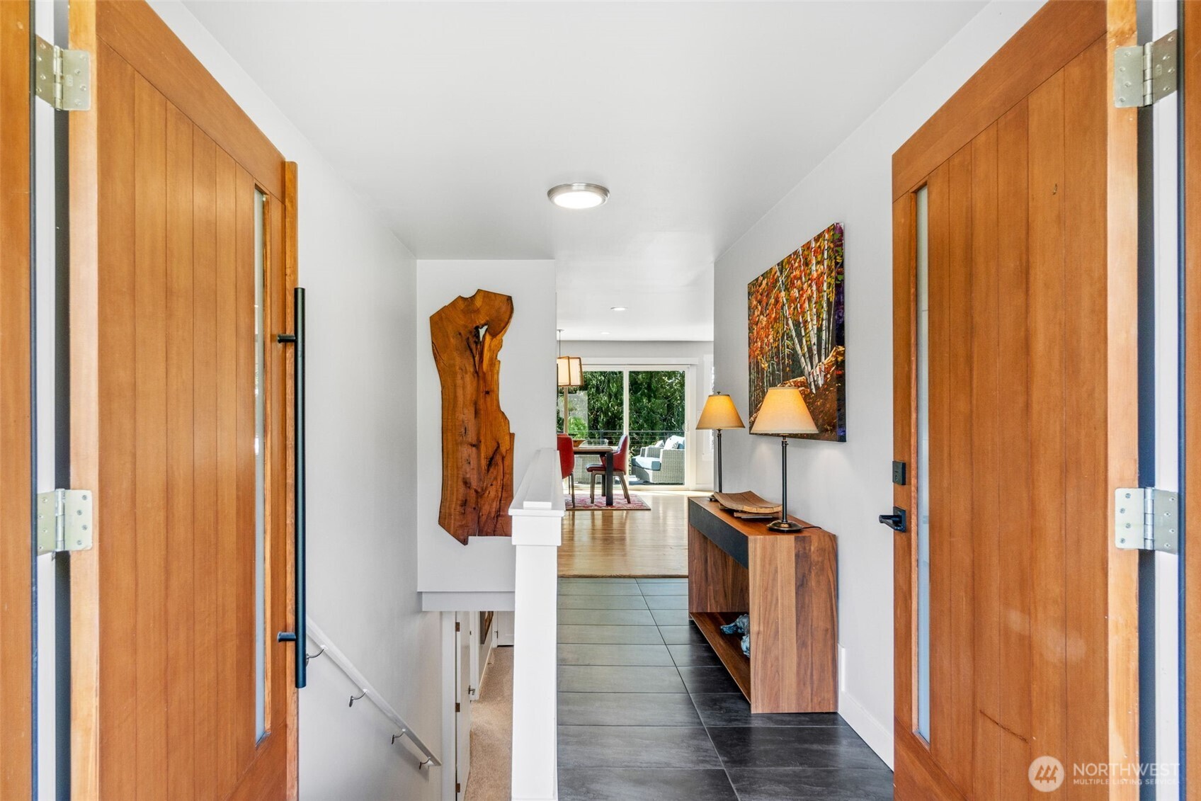 8659 Fauntlee Crest SW, Seattle, WA 98136