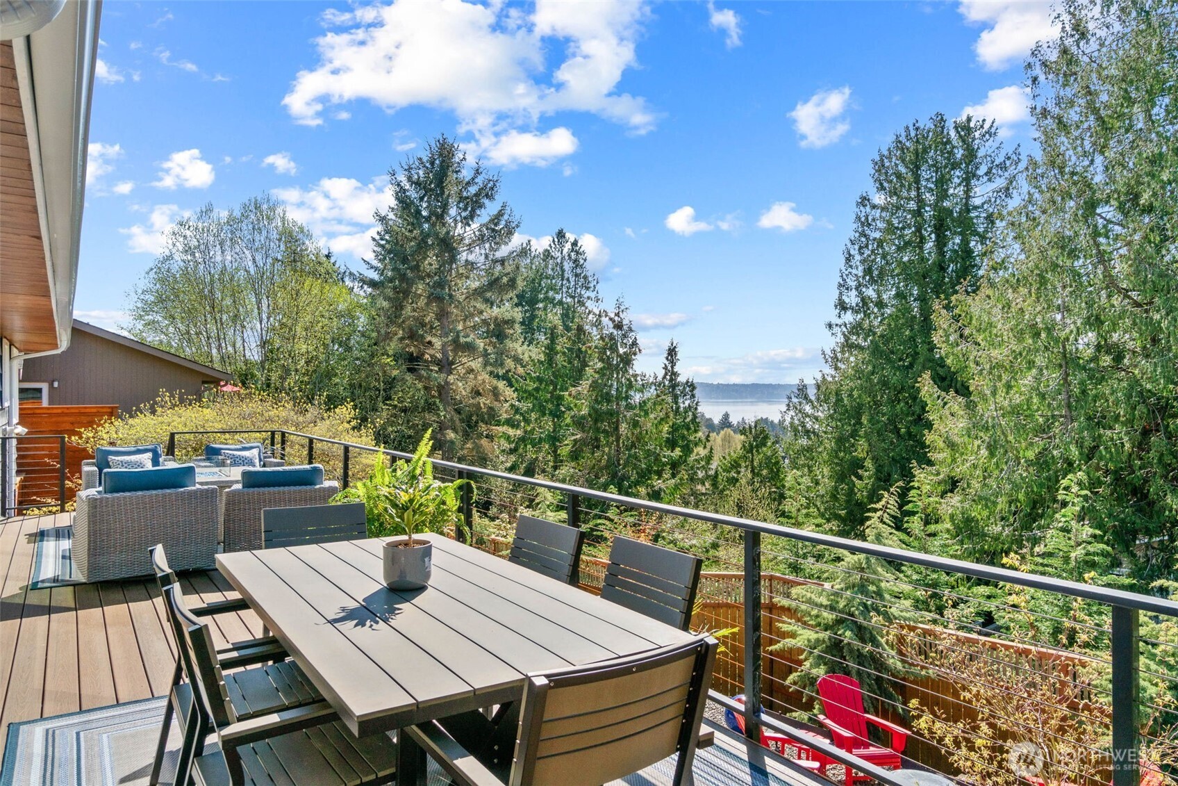 8659 Fauntlee Crest SW, Seattle, WA 98136