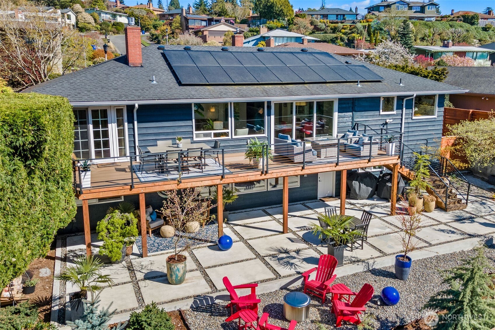 8659 Fauntlee Crest SW, Seattle, WA 98136