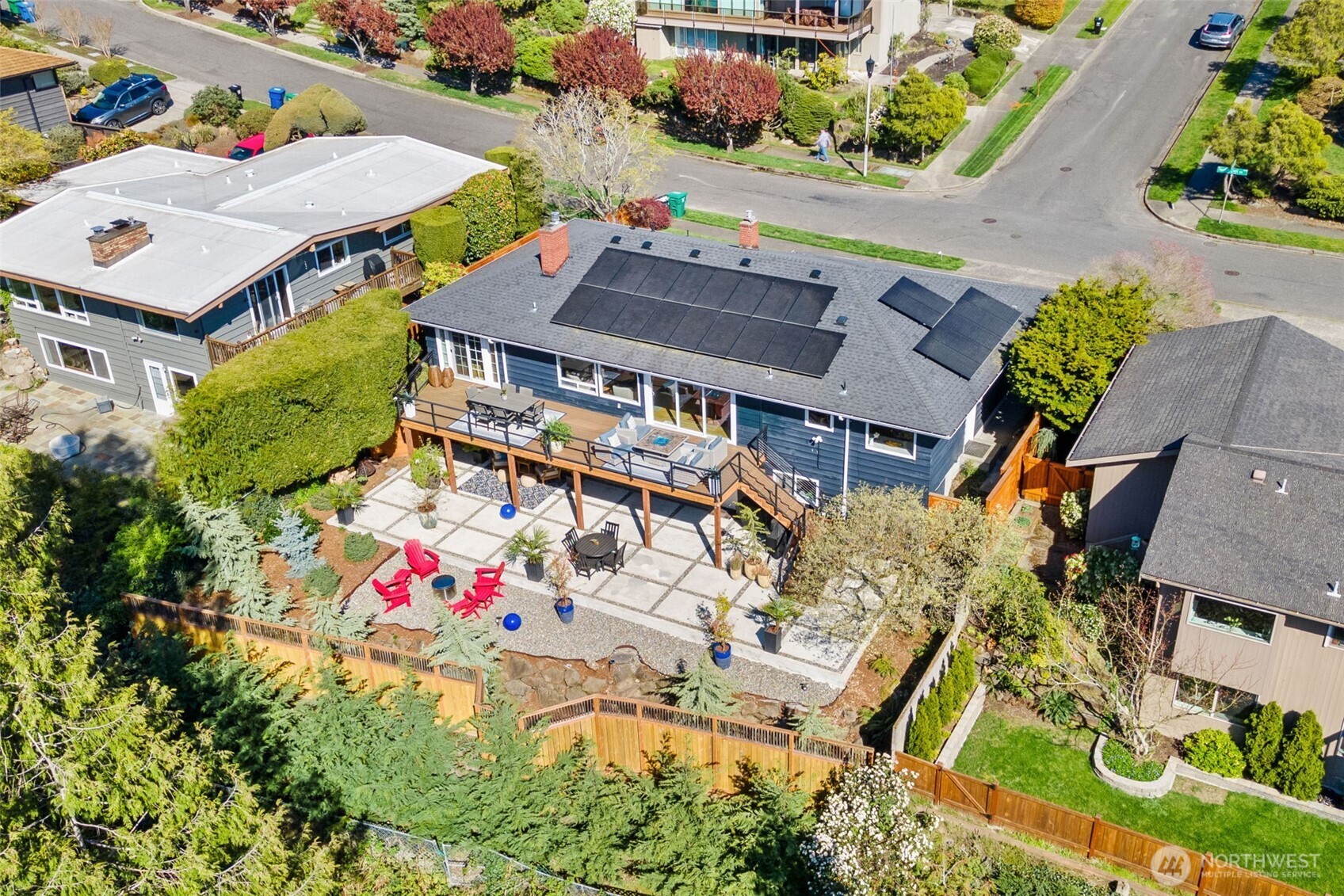 8659 Fauntlee Crest SW, Seattle, WA 98136