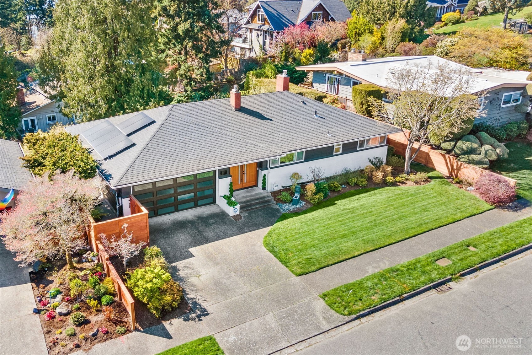 8659 Fauntlee Crest SW, Seattle, WA 98136