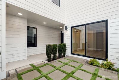 13756 SE 85th Street , Newcastle, WA 98059 - Photo 4