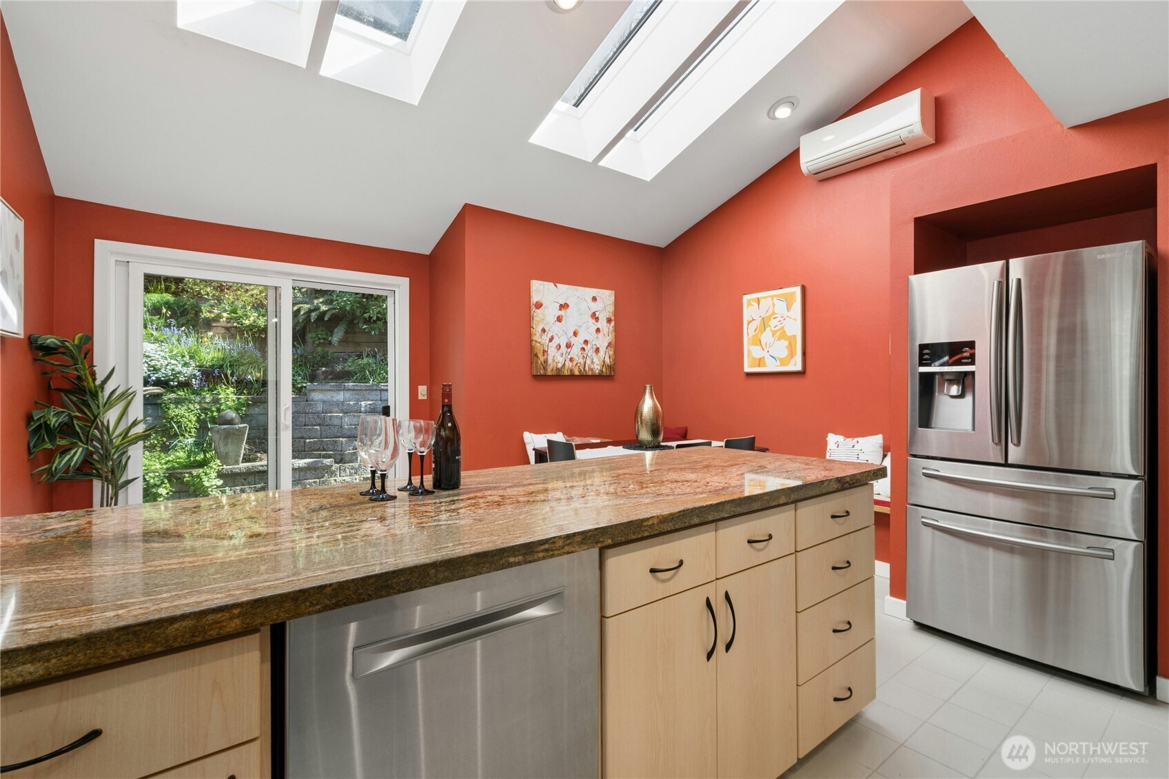 4014 57th Avenue SW, Seattle, WA 98116