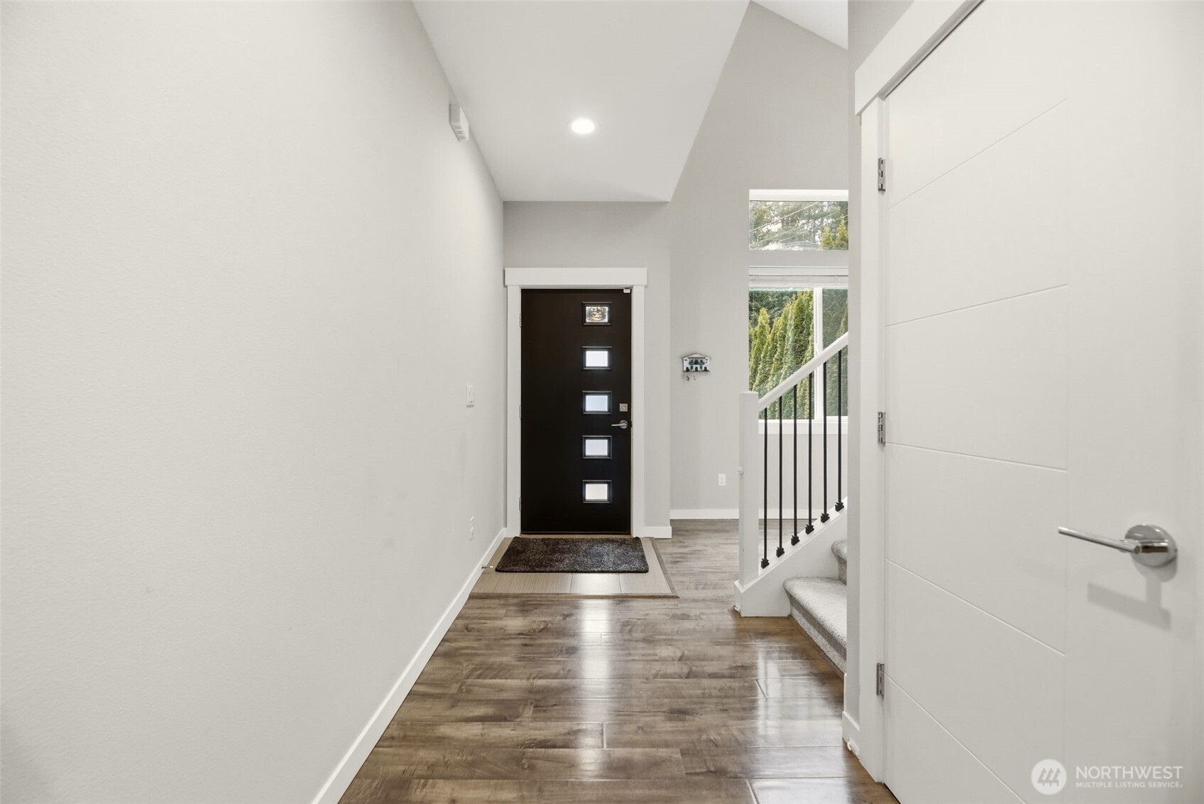 12102 10th Drive SE #B, Everett, WA 98208