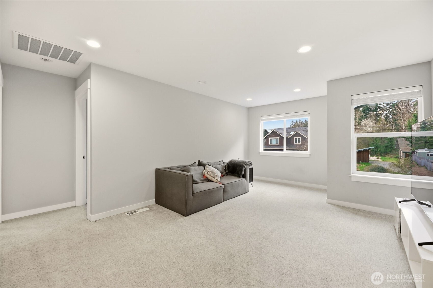 12102 10th Drive SE #B, Everett, WA 98208