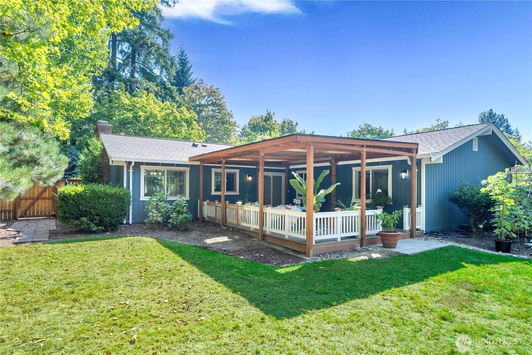 11527 113th Place NE, Kirkland, WA 98033