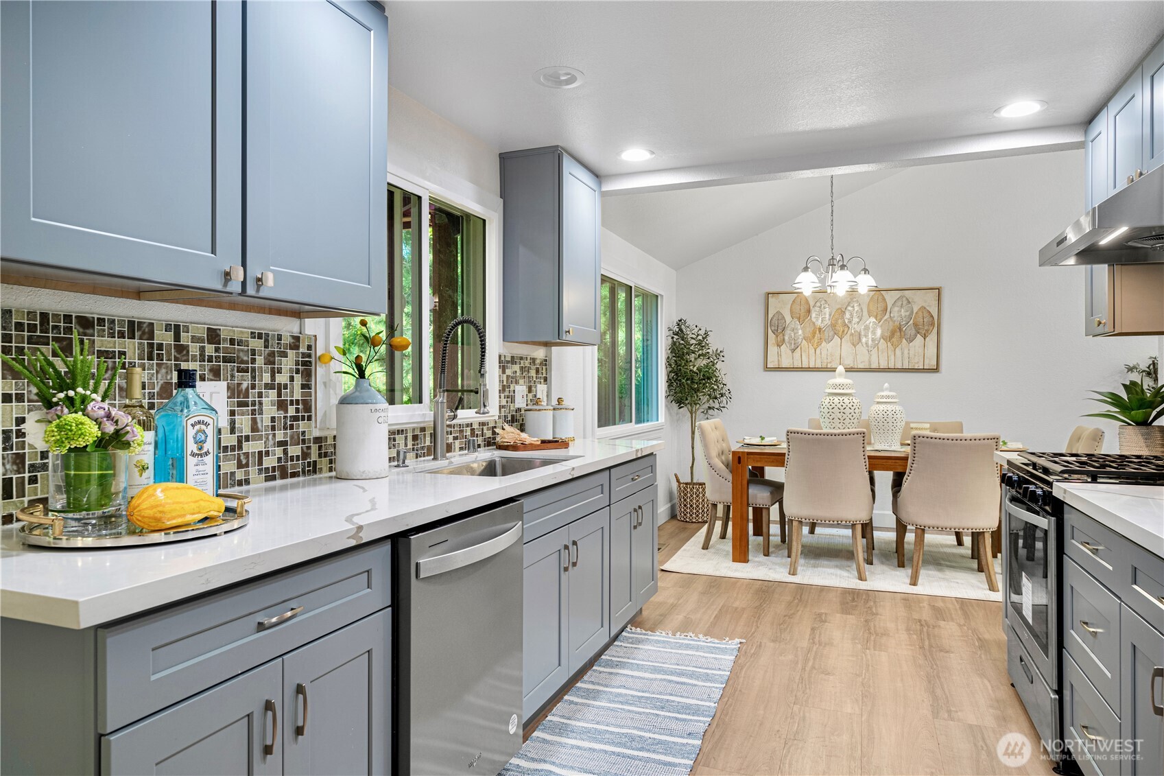 11527 113th Place NE, Kirkland, WA 98033