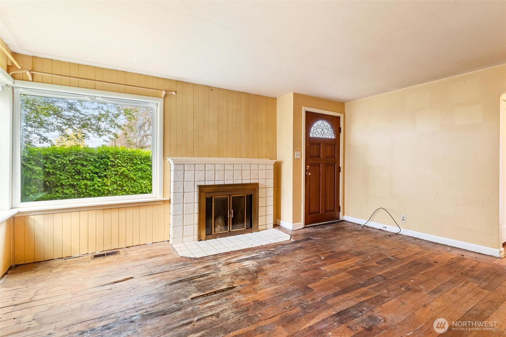 15620 5th Avenue NE, Shoreline, WA 98155-3807