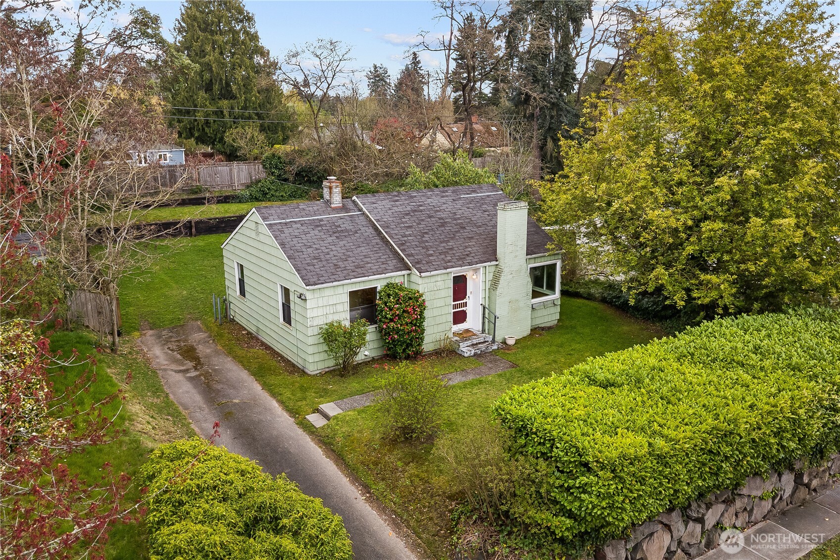 15620 5th Avenue NE, Shoreline, WA 98155-3807