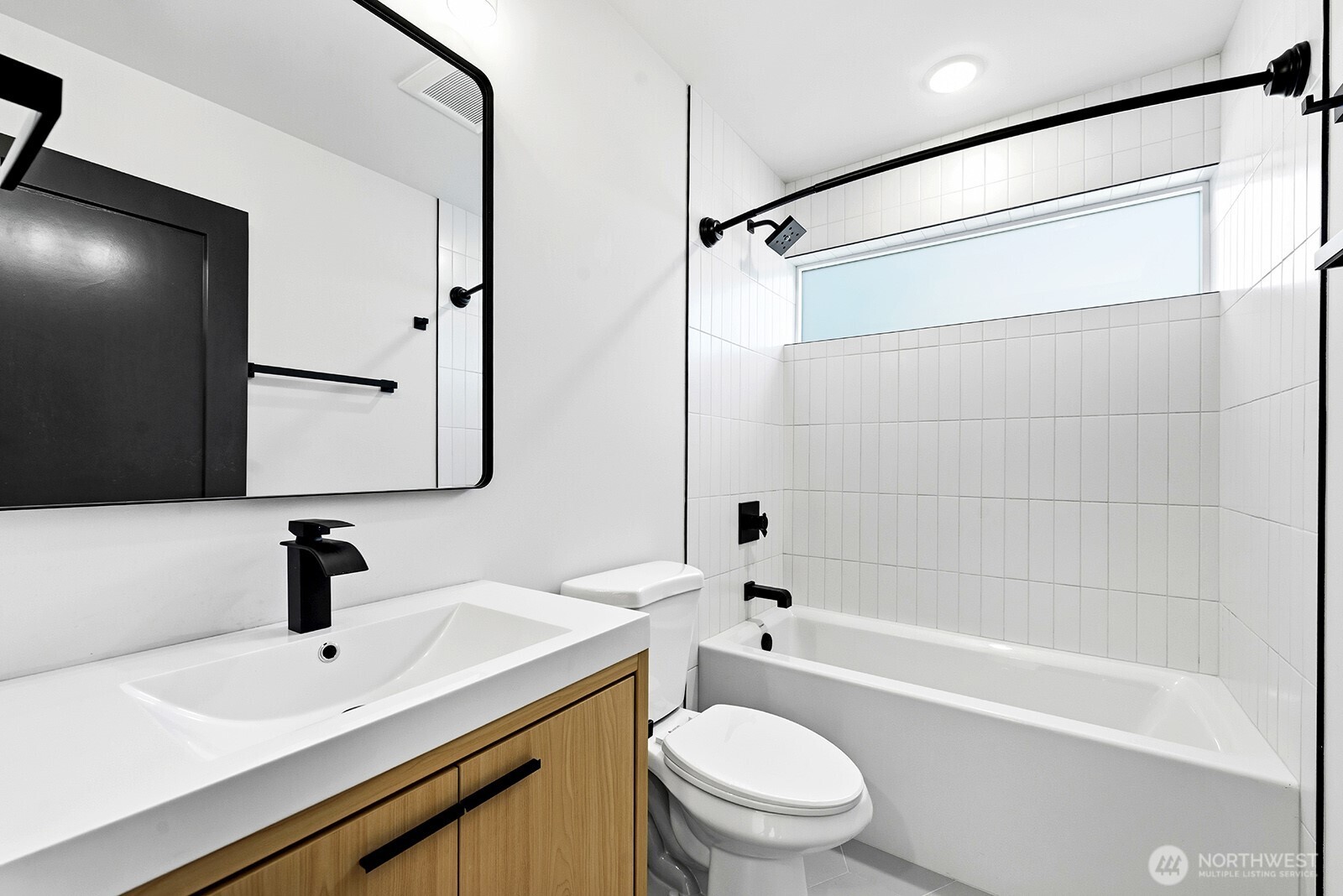 8451 18th Avenue SW, Seattle, WA 98106