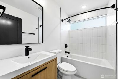 8451 18th Avenue SW, Seattle, WA 98106 - Photo 11