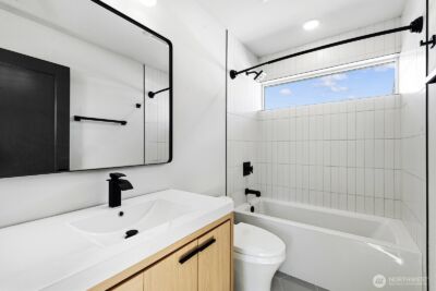 8451 18th Avenue SW, Seattle, WA 98106 - Photo 29