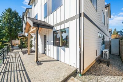 8451 18th Avenue SW, Seattle, WA 98106 - Photo 4