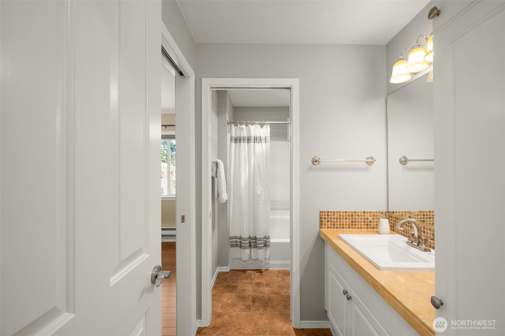 12034 15th Avenue NE #309, Seattle, WA 98125