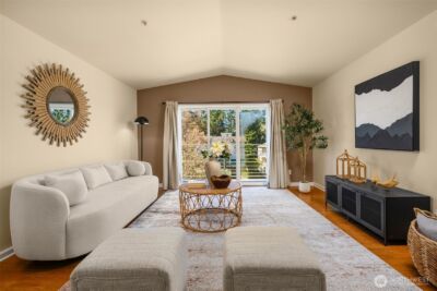 12034 15th Avenue NE #309, Seattle, WA 98125 - Photo 2