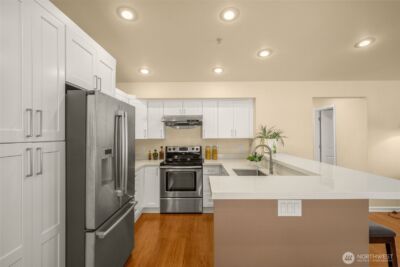 12034 15th Avenue NE #309, Seattle, WA 98125 - Photo 5