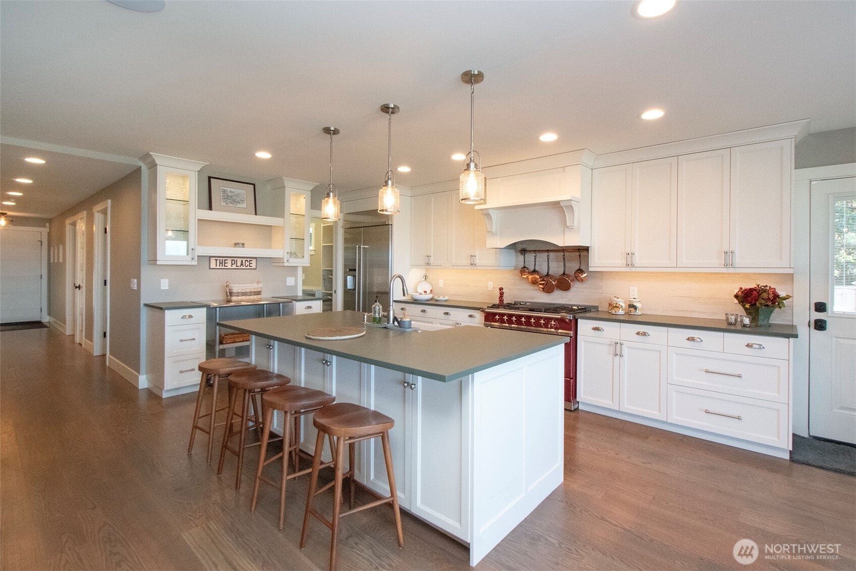 2390 Place Road , Port Angeles, WA 98363