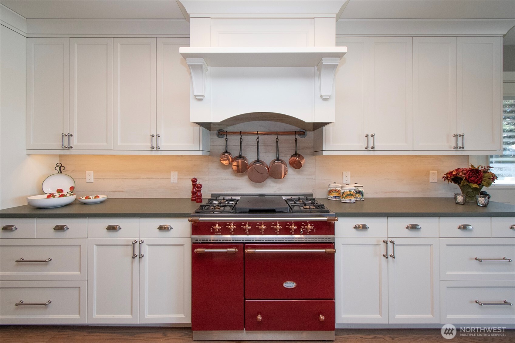 2390 Place Road , Port Angeles, WA 98363