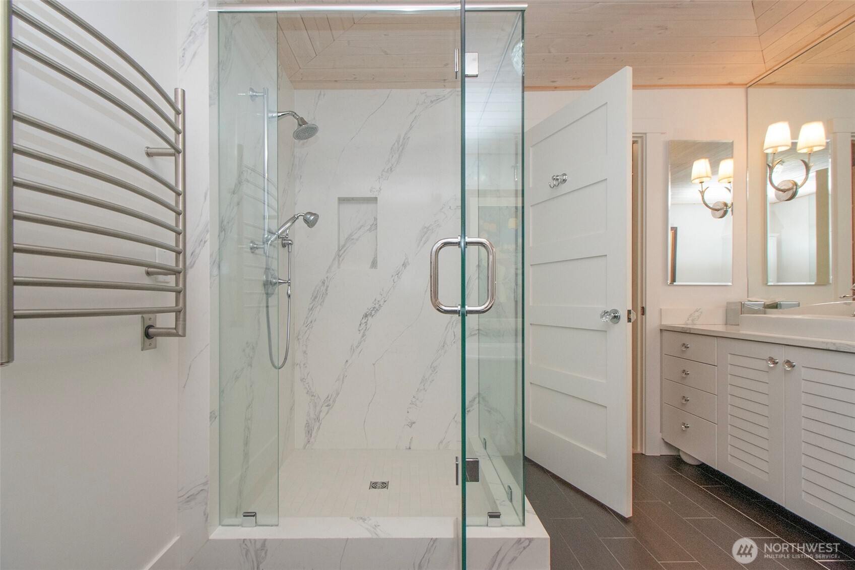 2390 Place Road , Port Angeles, WA 98363