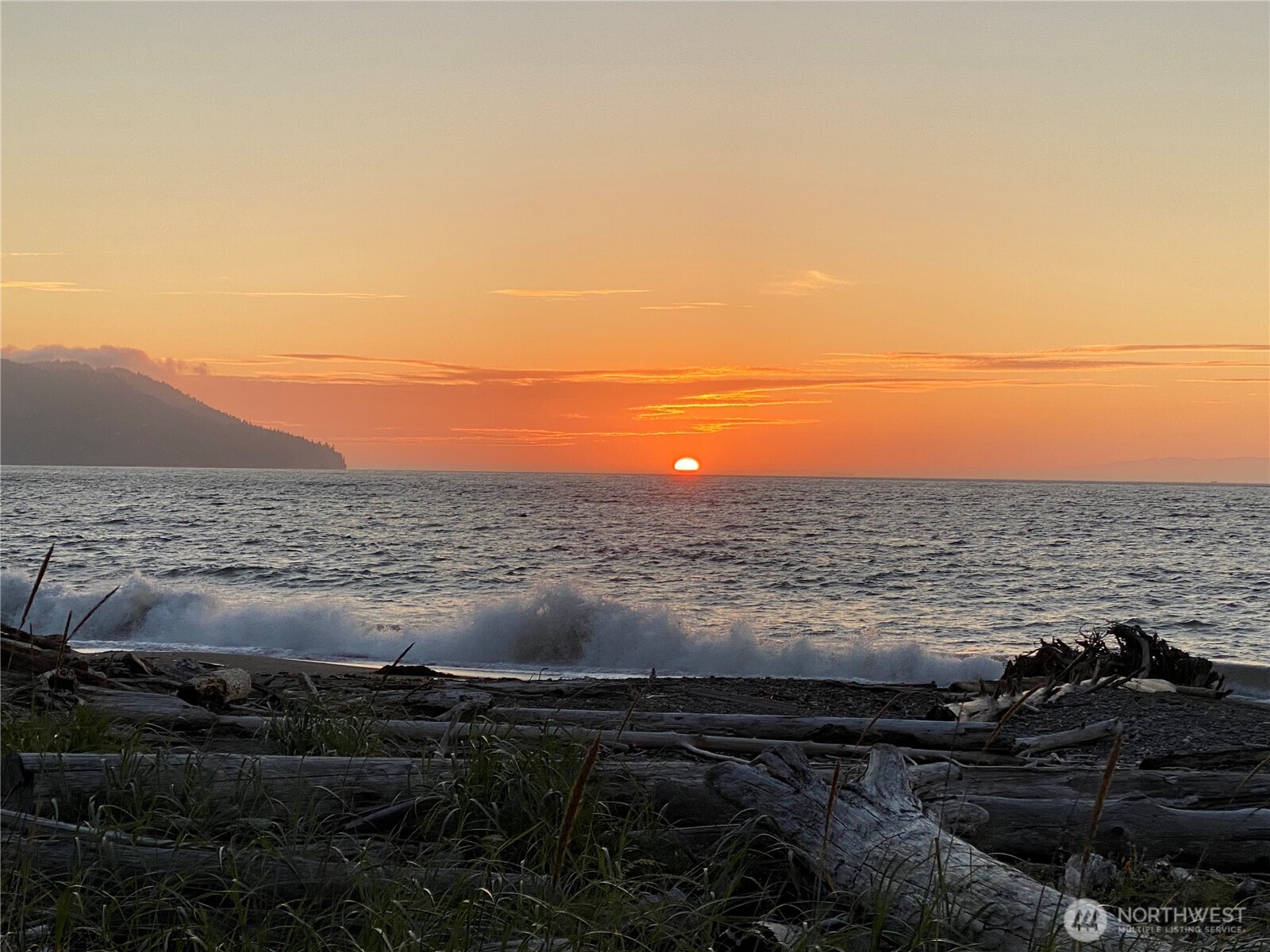 2390 Place Road , Port Angeles, WA 98363