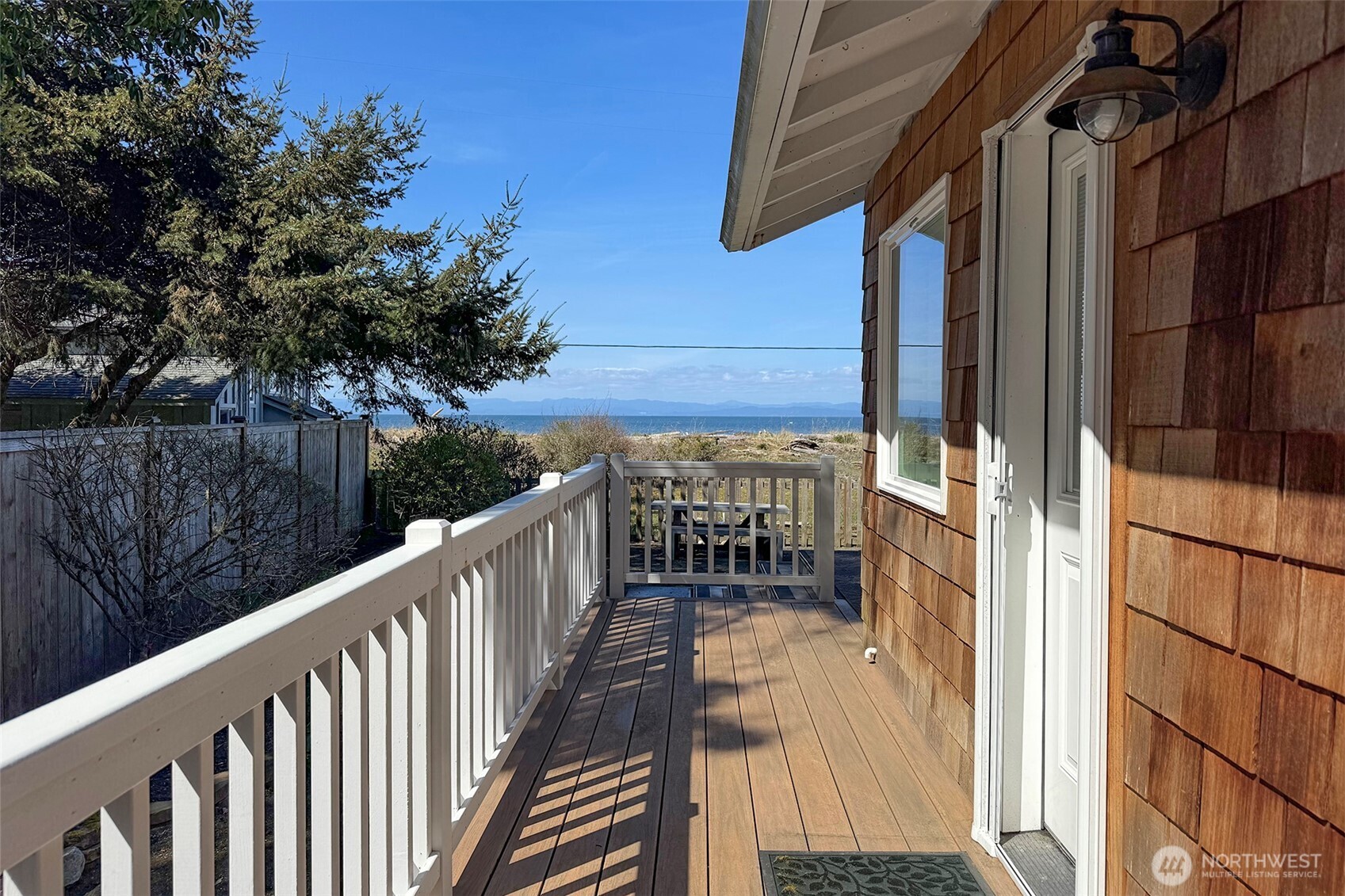 2390 Place Road , Port Angeles, WA 98363