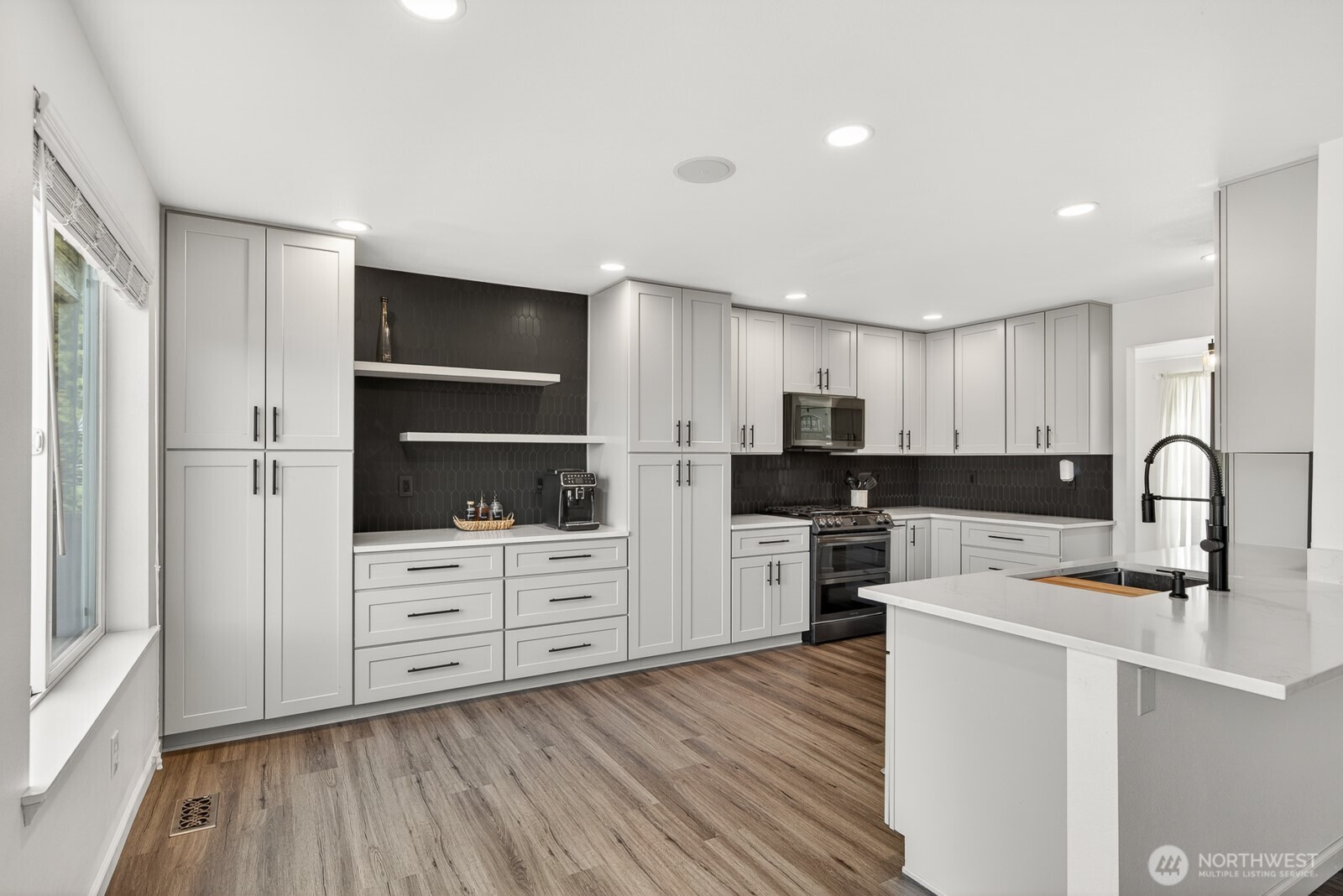 6218 80th Avenue NE, Marysville, WA 98270-8515