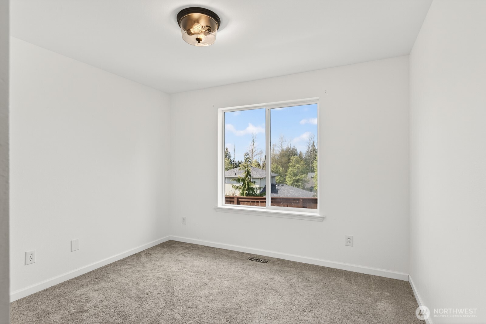 6218 80th Avenue NE, Marysville, WA 98270-8515