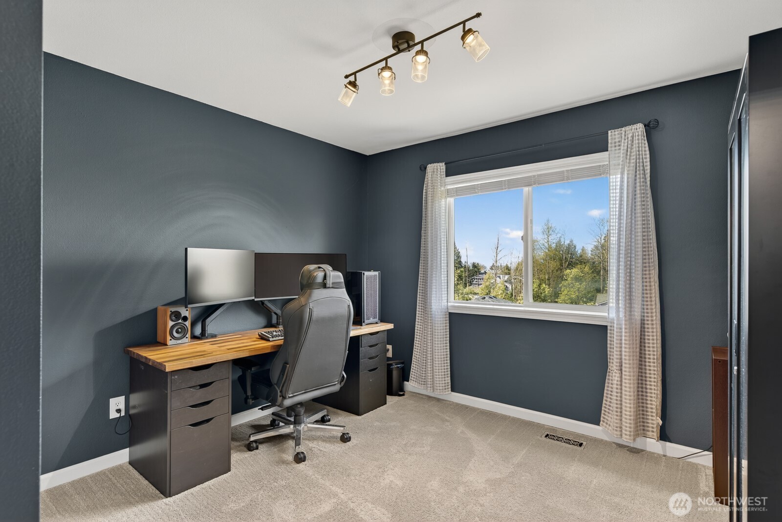 6218 80th Avenue NE, Marysville, WA 98270-8515