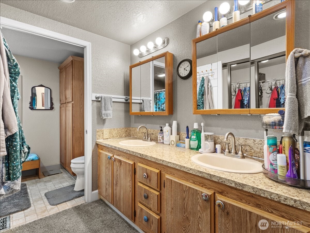 147 Carlon Loop , Longview, WA 98632