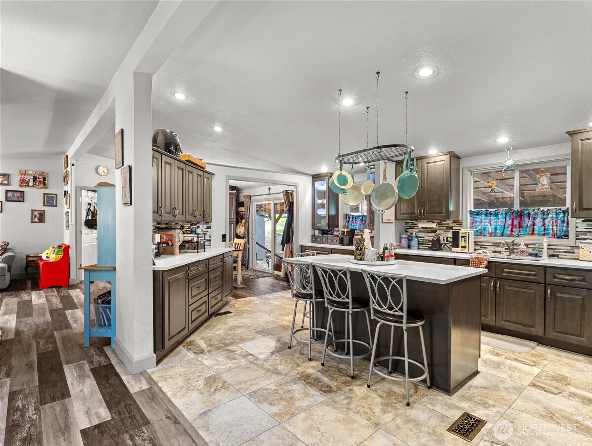 147 Carlon Loop , Longview, WA 98632