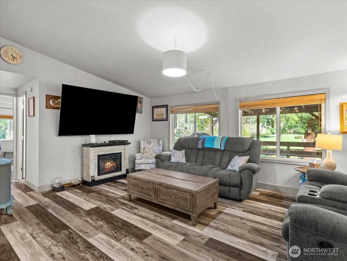 147 Carlon Loop , Longview, WA 98632