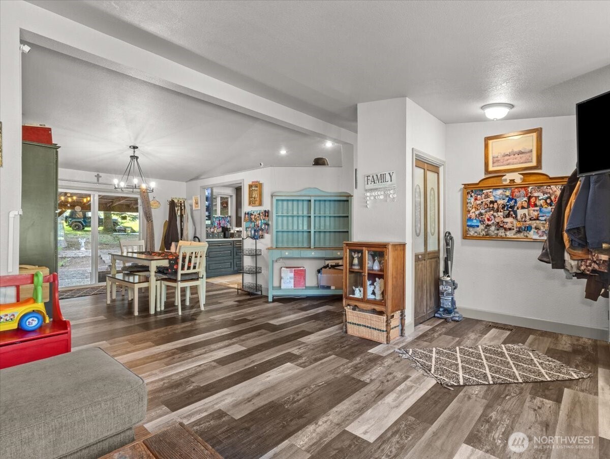 147 Carlon Loop , Longview, WA 98632