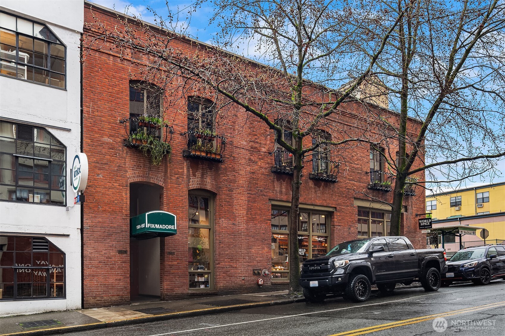 1507 Western Avenue #R201, Seattle, WA 98101