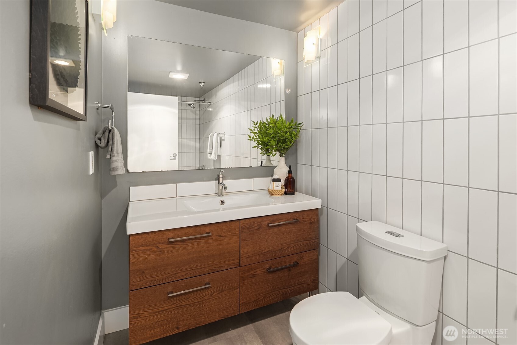 1507 Western Avenue #R201, Seattle, WA 98101