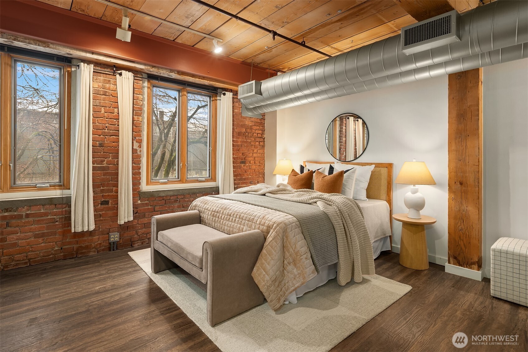 1507 Western Avenue #R201, Seattle, WA 98101