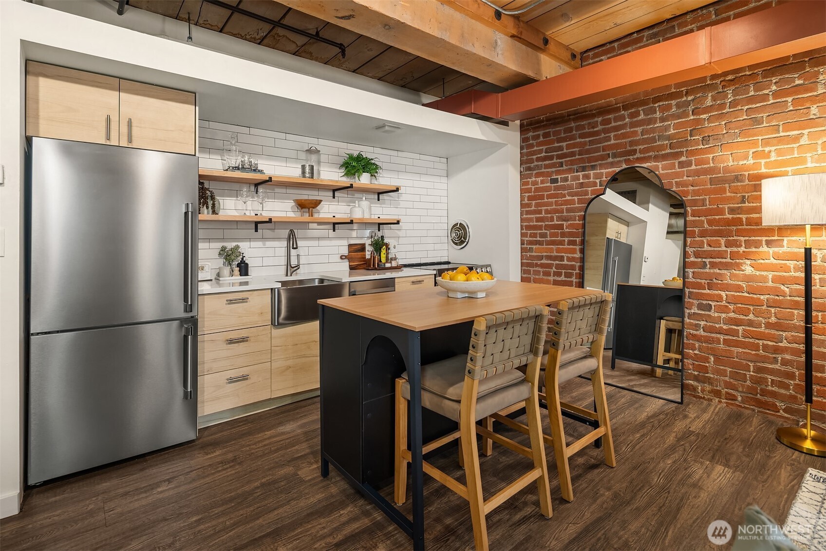 1507 Western Avenue #R201, Seattle, WA 98101