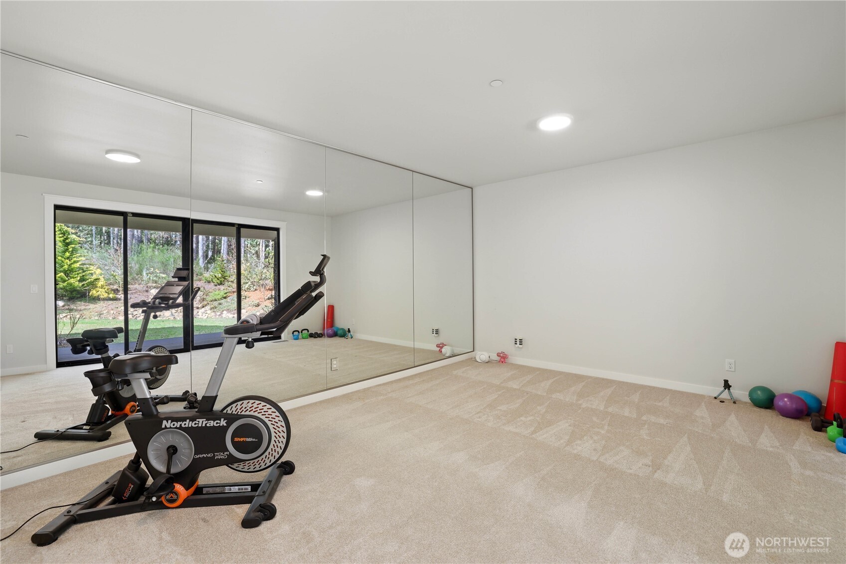 29816 SE Lake Retreat North Drive , Ravensdale, WA 98051