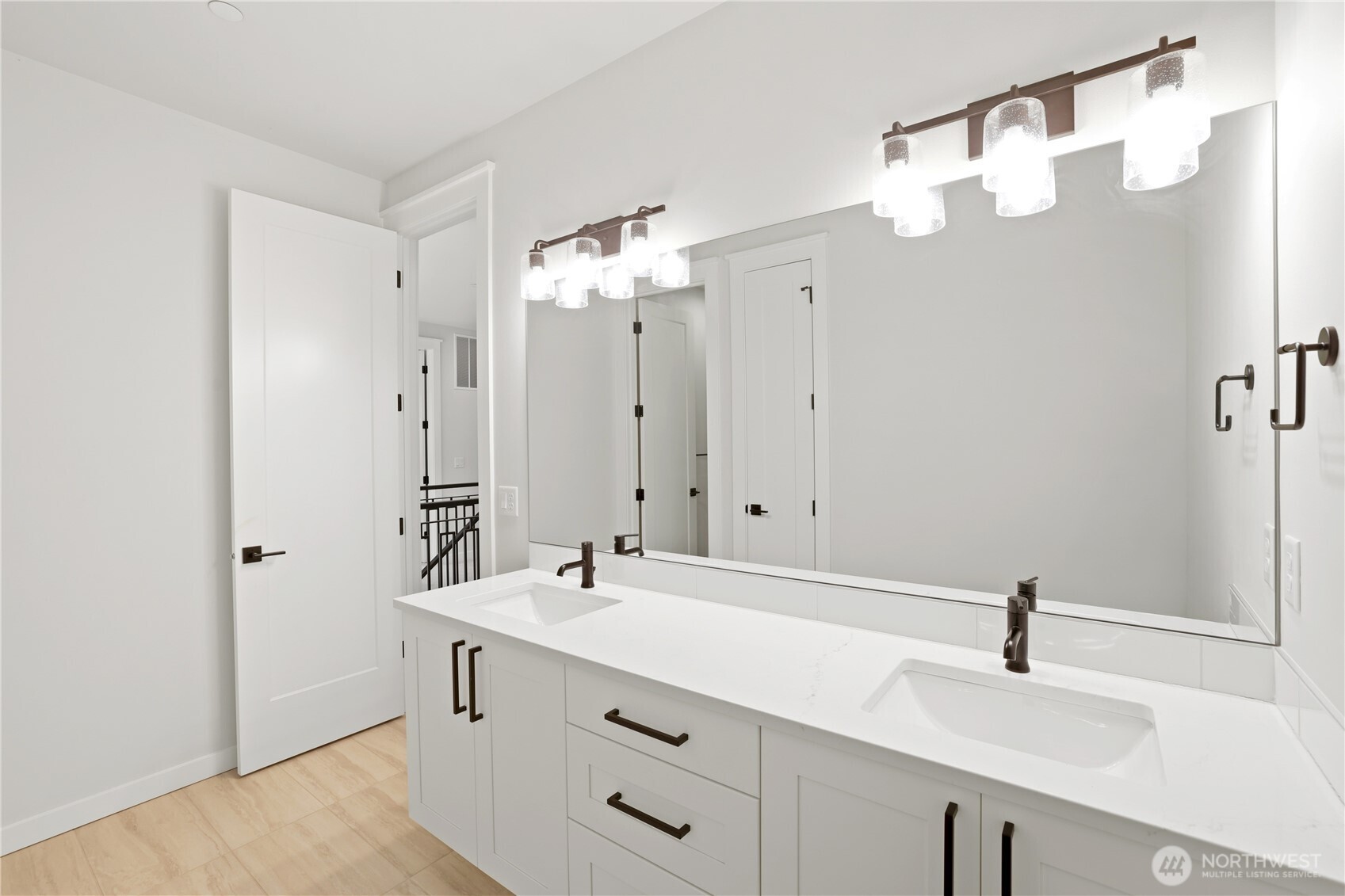 29816 SE Lake Retreat North Drive , Ravensdale, WA 98051