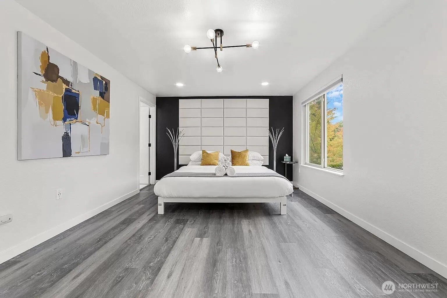 13417 110th Place NE, Kirkland, WA 98034