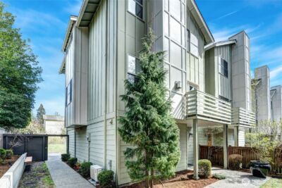 738 N 185th Street , Shoreline, WA 98133-3902