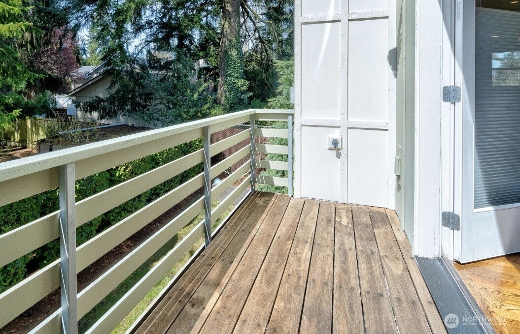 738 N 185th Street , Shoreline, WA 98133-3902