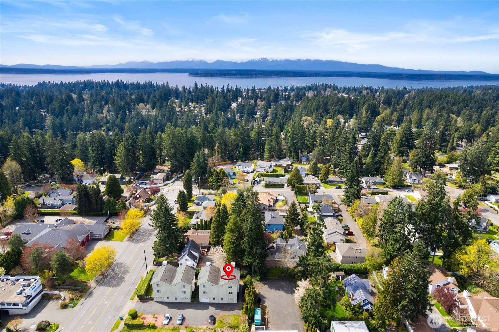 738 N 185th Street , Shoreline, WA 98133-3902