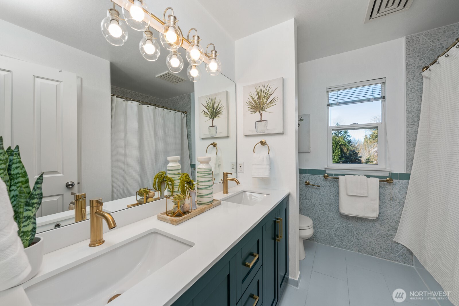 23007 NE 144th Street , Woodinville, WA 98077-5882