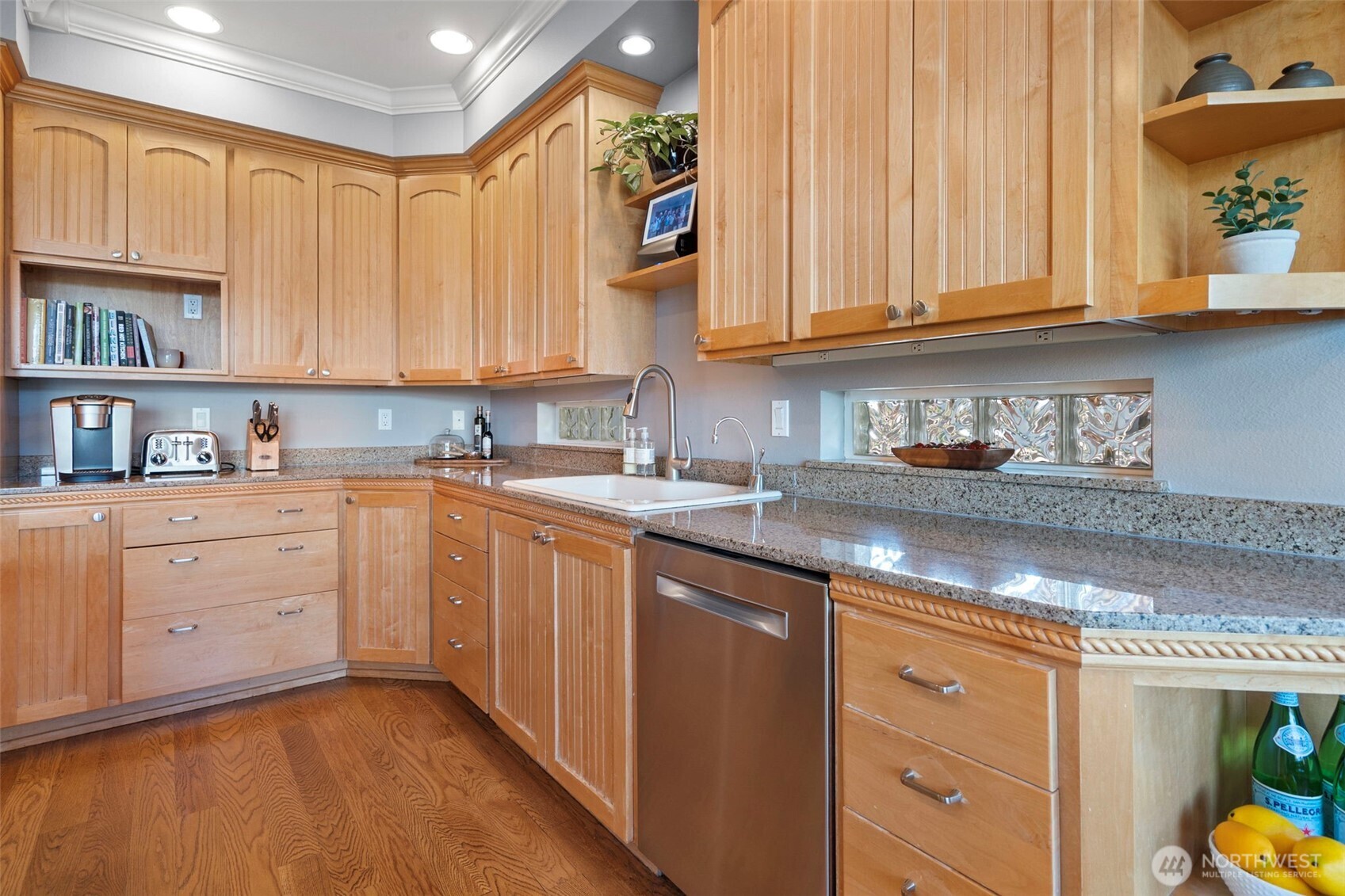 1014 N E Street , Tacoma, WA 98403