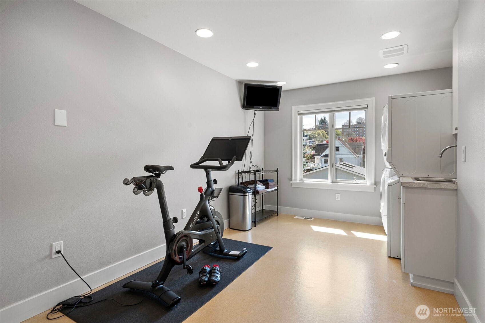 1014 N E Street , Tacoma, WA 98403