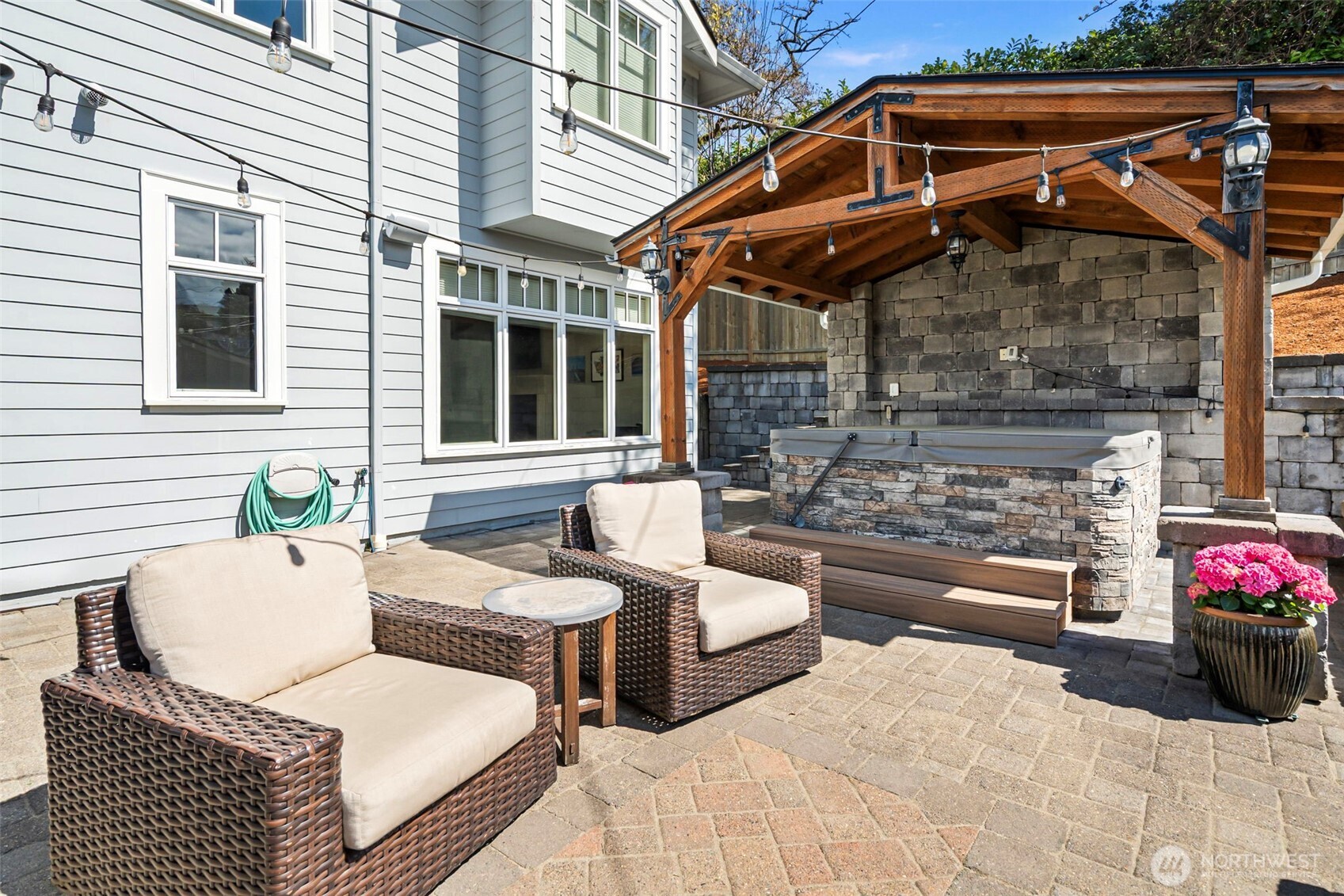 1014 N E Street , Tacoma, WA 98403