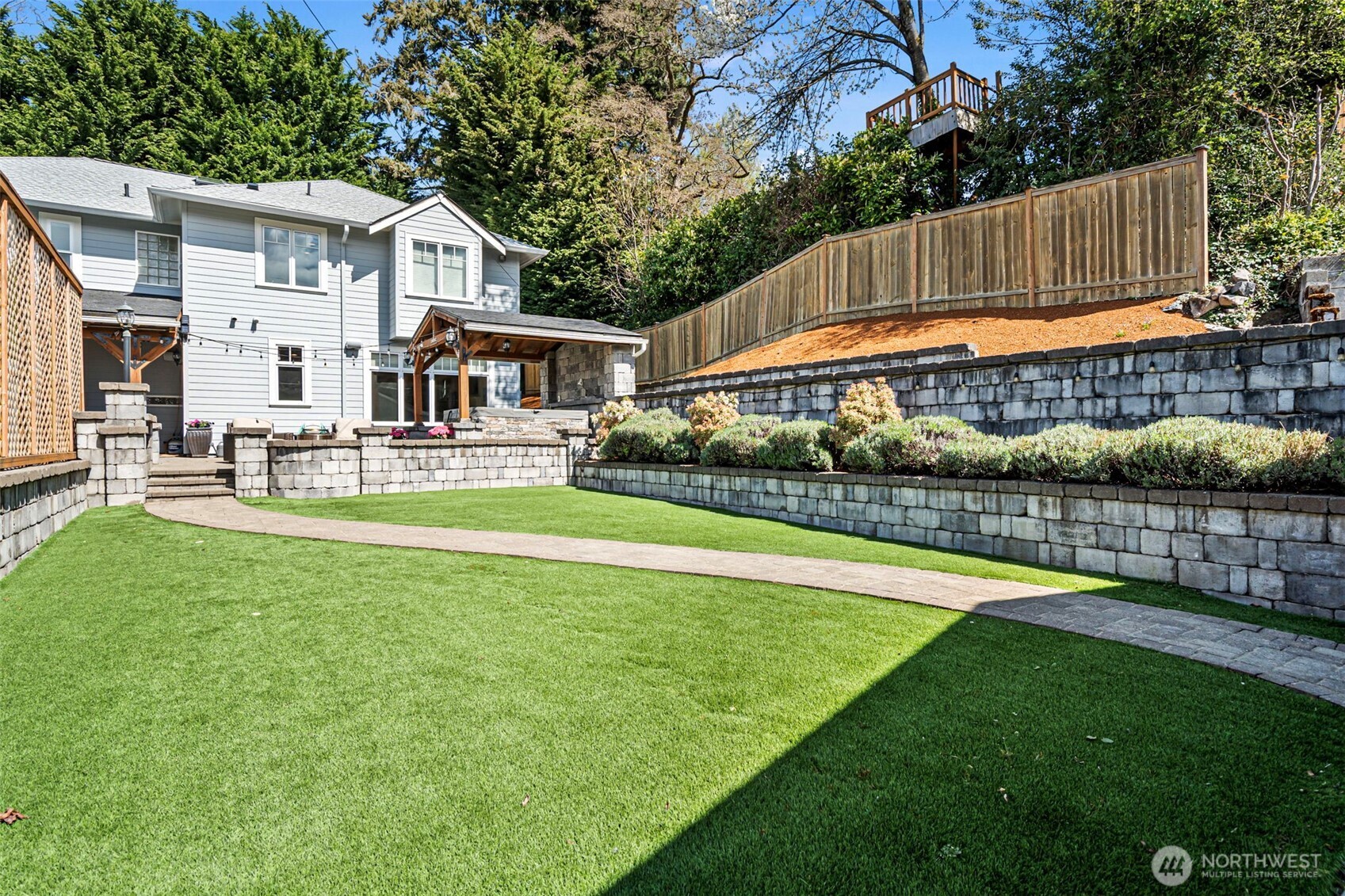 1014 N E Street , Tacoma, WA 98403