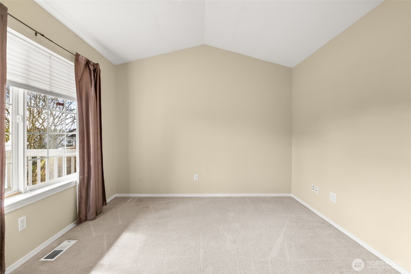 16426 135th Avenue E, Puyallup, WA 98374