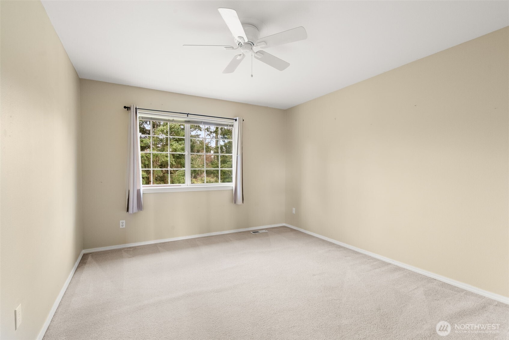 16426 135th Avenue E, Puyallup, WA 98374