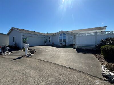 617 N 7th Avenue , Sequim, WA 98382